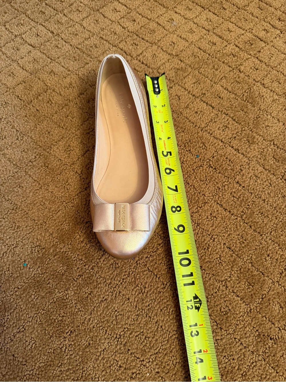 Kate Spade Gold Bow Flats Women’s Size 8 - Picture 2 of 9
